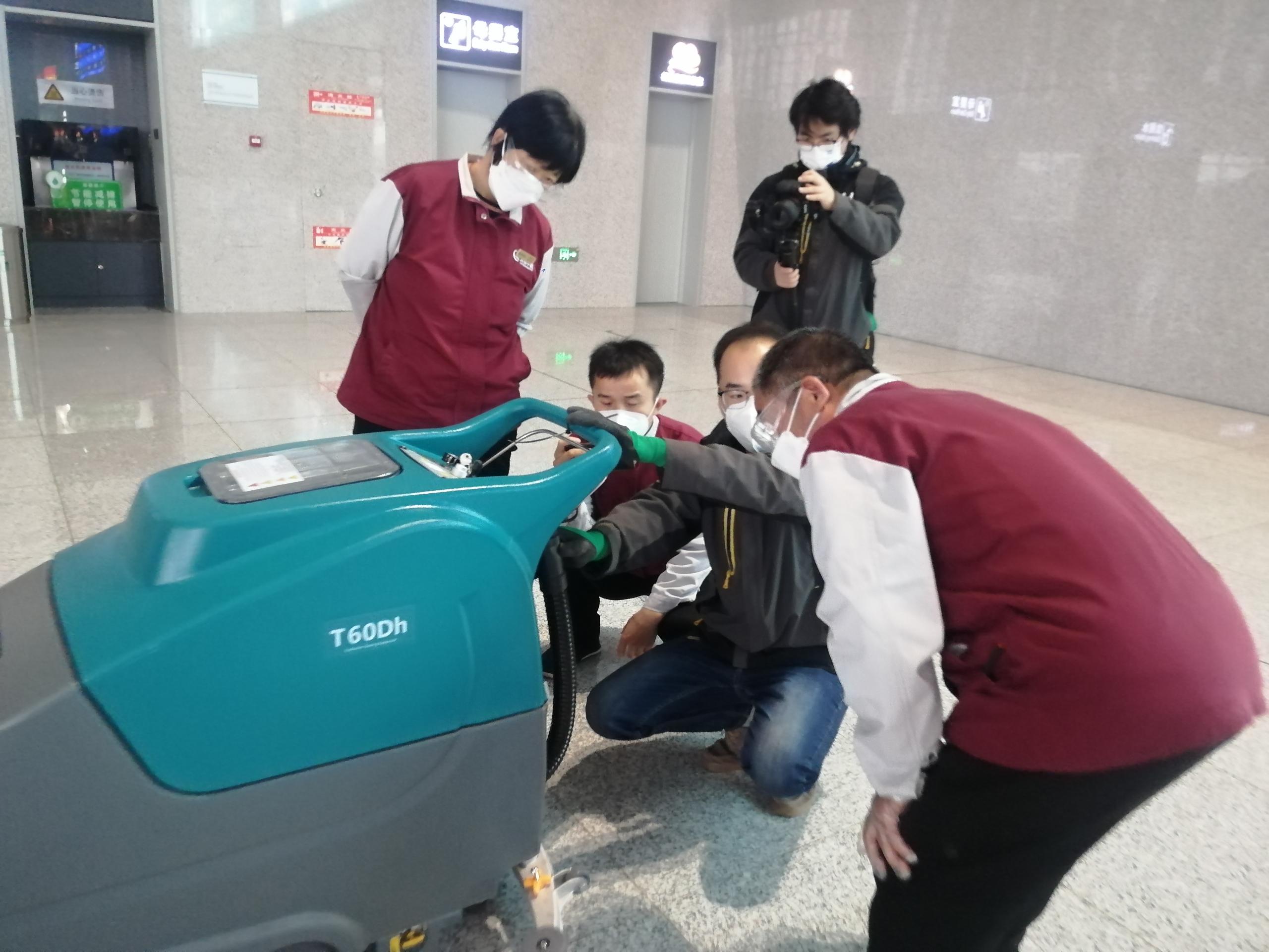 高鐵站都在用的洗地機(jī)，究竟有什么優(yōu)勢（一）